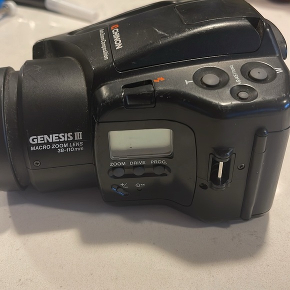 Chinon Genesis III Macro Zoom Lens 38-110mm Automatic Point and Shoot Ca… - Picture 2 of 11
